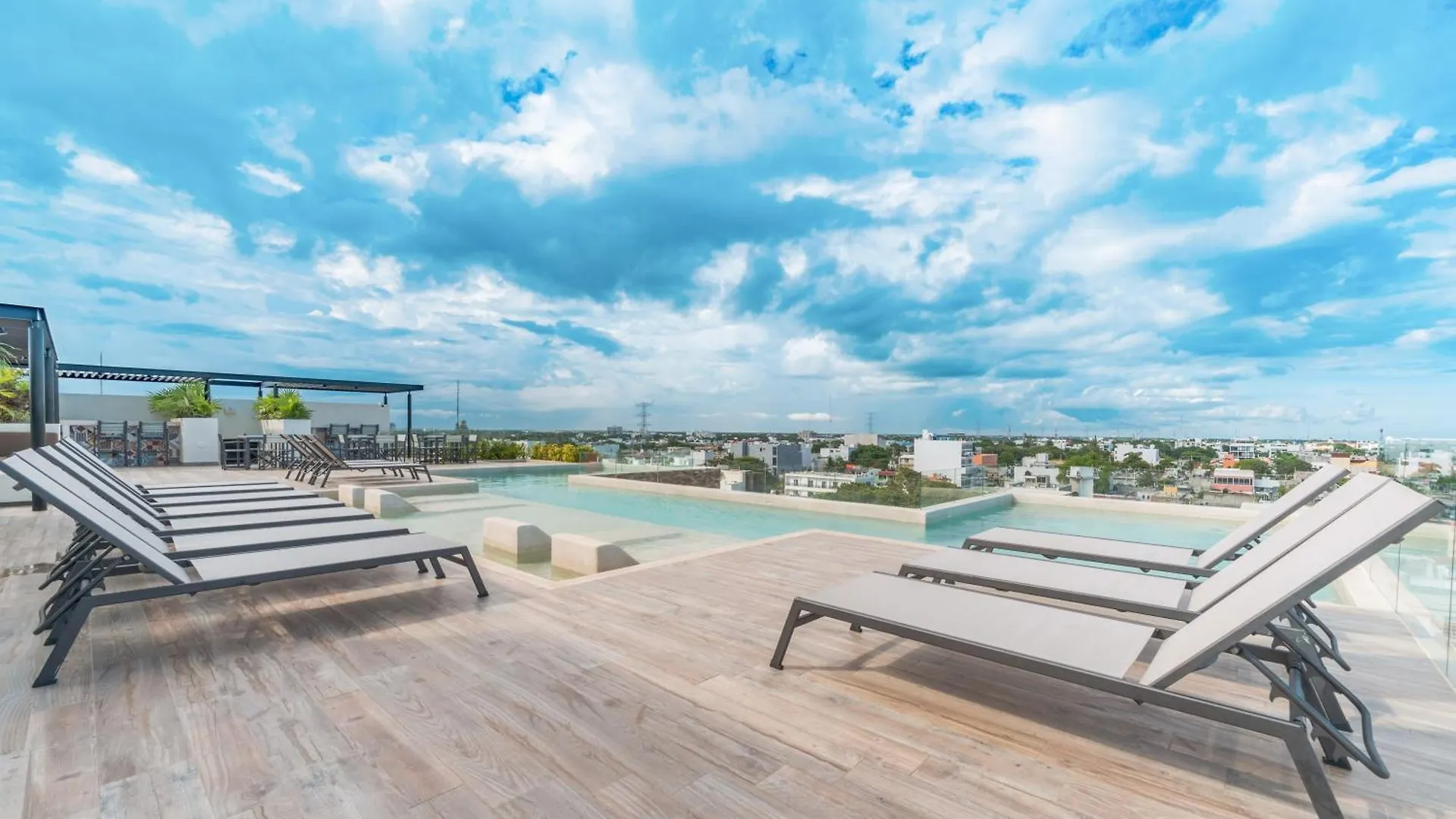 Apartman Veranda 210 Condo - Downtown, - At Veranto Condos With Rooftop Pool Playa del Carmen